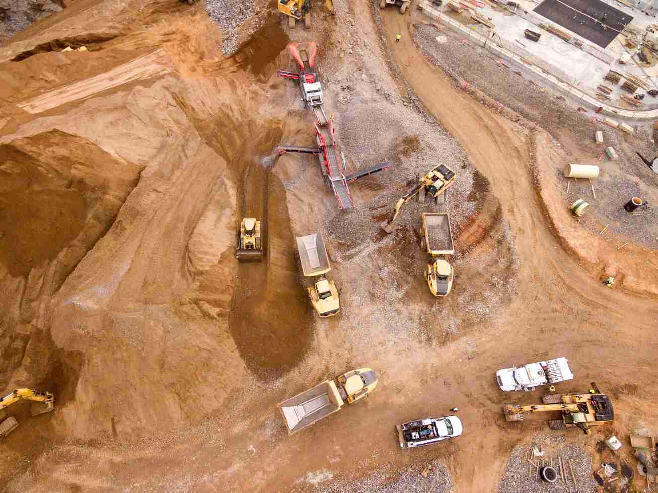 微软斥资 174 亿美元押注人工智能，比特币矿工数量激增