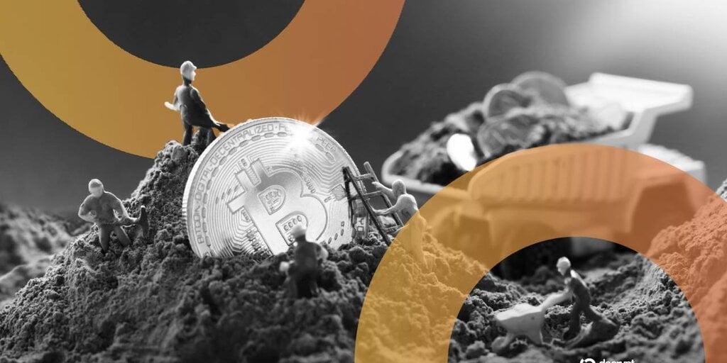 比特币矿机Hive股价上涨，此前该公司公布了第二季度创纪录的营收和人工智能交易。
