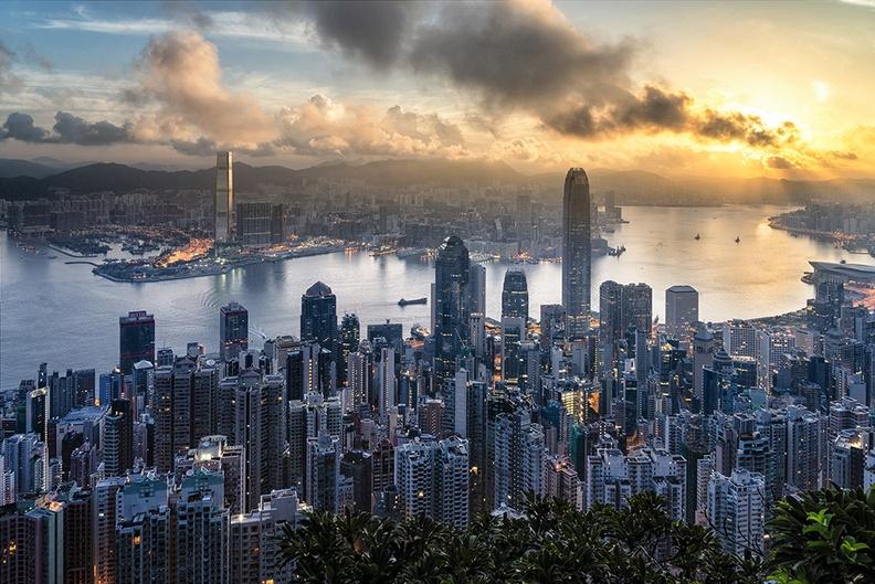 税收传闻“突袭”港股！机构解读：过度推演，可信度极低